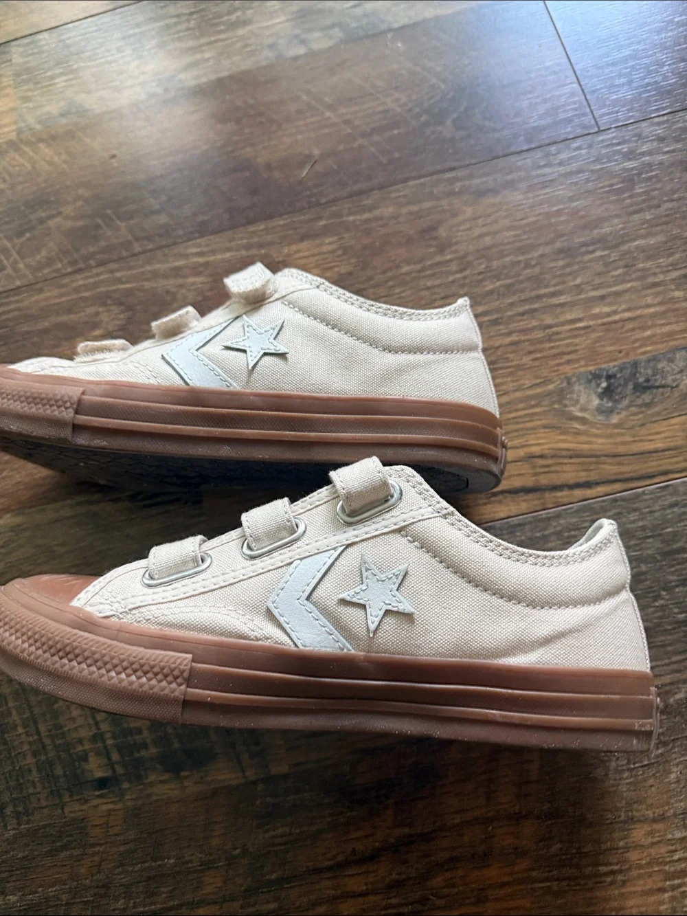 Converse Kids Beige Canvas Velcro Sneakers with Brown Rubber Toe